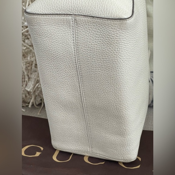 COAπβοΈGUCCI MED. SWING TOTEβοΈπW/GUCCI DustbagβοΈπSTUNNING bagβοΈCOA - Picture 8 of 16